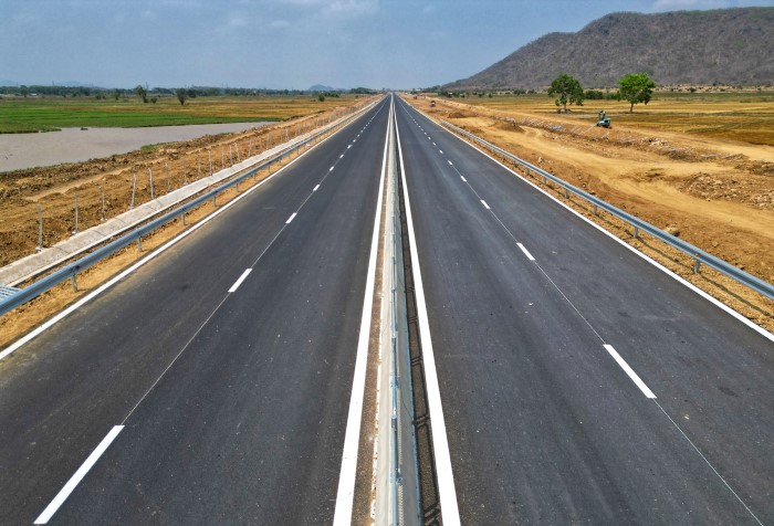XE ĐI CAO TỐC PHAN THIẾT VĨNH HẢO CHỈ HƠN 5 GIỜ SÀI GÒN ĐẾN NHA TRANG