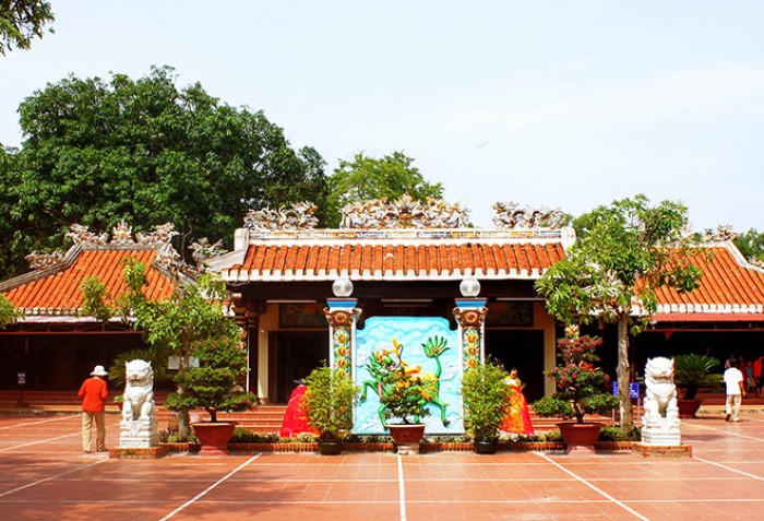 DINH THẦY THÍM LAGI BÌNH THUẬN DI TÍCH VĂN HÓA TÂM LINH BÍ ẨN