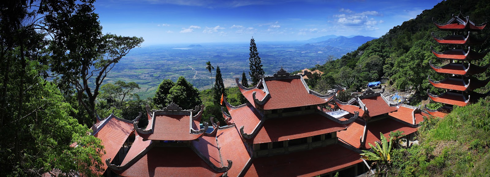 Ta Cu Mountain and Ke Ga Light House Day Tour