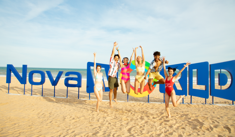 CHECK IN BÃI BIỂN BIKINI BEACH NOVAWORLD PHAN THIẾT BÌNH THUẬN