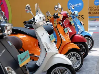 Xe vespa của hãng nào? Vespa của nước nào sản xuất?