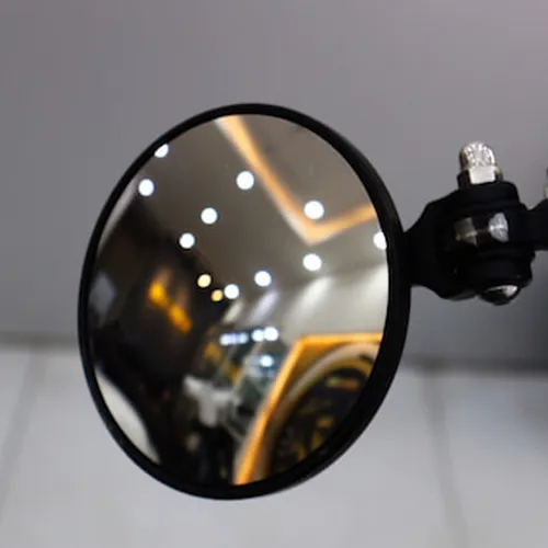 KÍNH CHIẾU HẬU XE VESPA