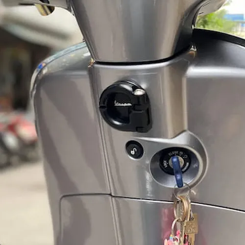 Móc treo đồ nhôm Vespa cao cấp