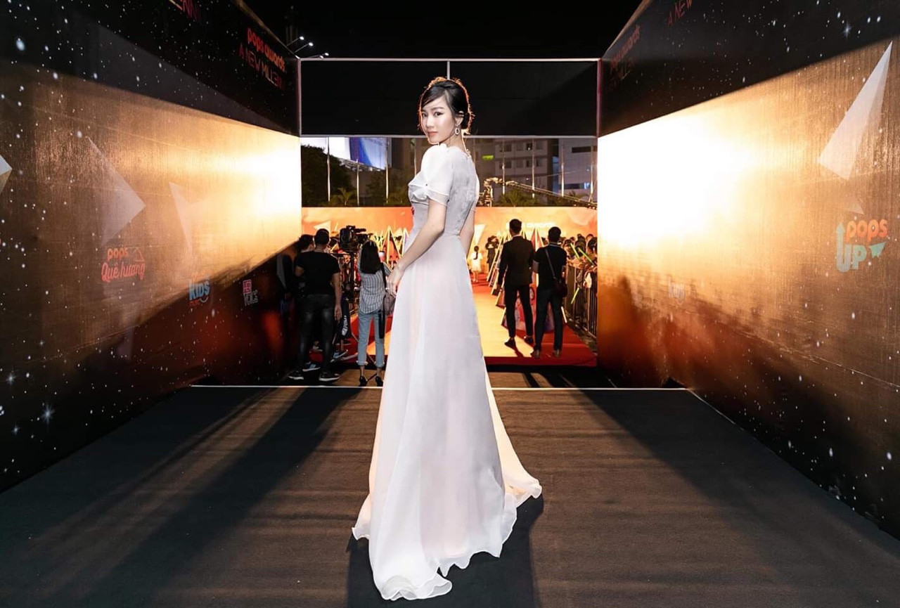 những mẫu đầm xòe dự tiệc đẹp nhất