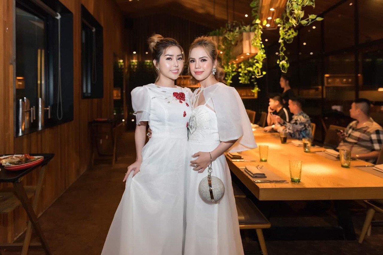 những mẫu đầm xòe dự tiệc đẹp nhất