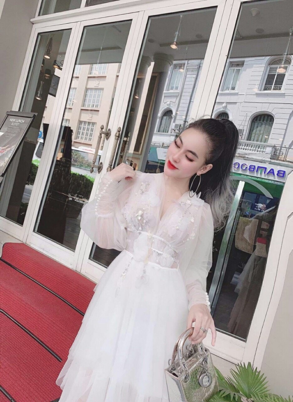 Đầm lệch vai dáng xòe màu trắng HL15-13 | Thời trang công sở K&K Fashion