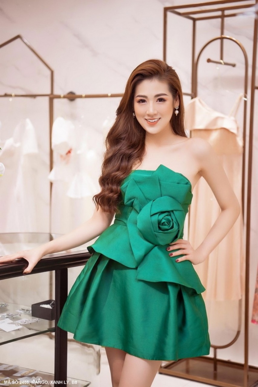 mẫu đầm dự tiệc mới nhất