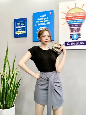 Set bộ chân váy Hàn quốc phối áo thun nhẹ nhàng