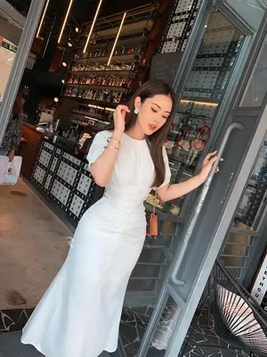 Đầm tay ngắn dún bụng form dài qua gối