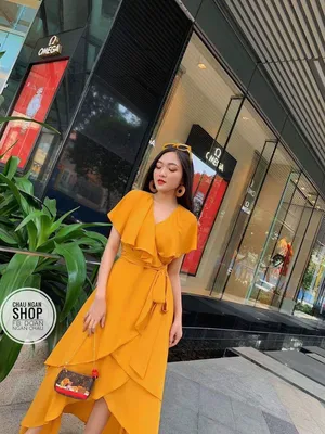 Đầm dự tiệc màu vàng trẻ trung