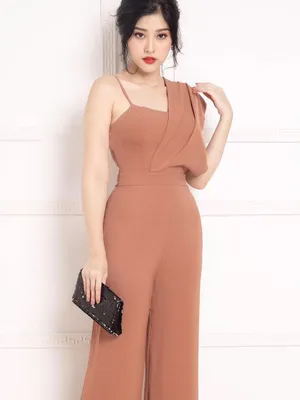 Jumpsuit cách điệu 1 vai cực xinh