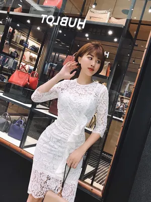 Đầm body ren nhúng bèo