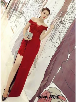 Đầm dạ hội trễ vai xẻ tà