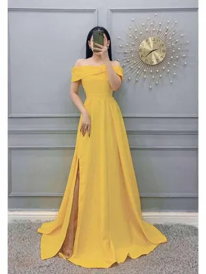 Đầm dạ hội xòe phi trễ vai xẻ tà