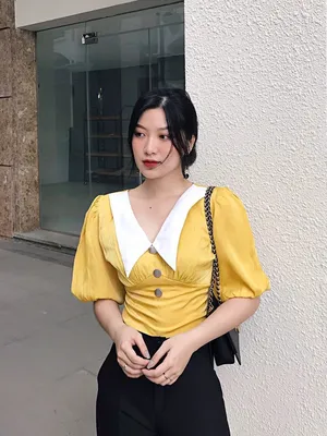 Áo cropTop tay phồng viền cổ trắng
