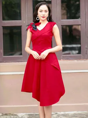 Đầm xòe sát nách cổ tim tà dài ngắn nữ tính trẻ trung