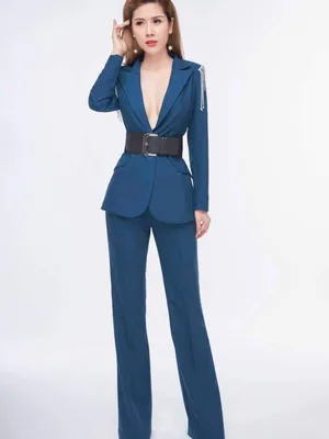 Vest thời trang nữ thiết kế vai đính tuarua sang trọng