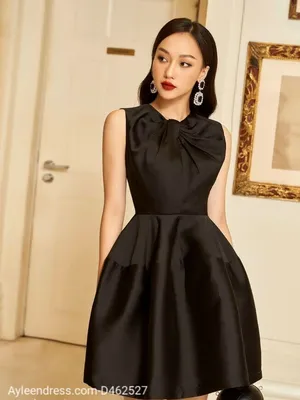 Đầm xòe cổ dún nơ trước ngực