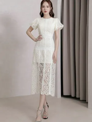 Đầm ren dệt trắng cổ tròn tay phồng
