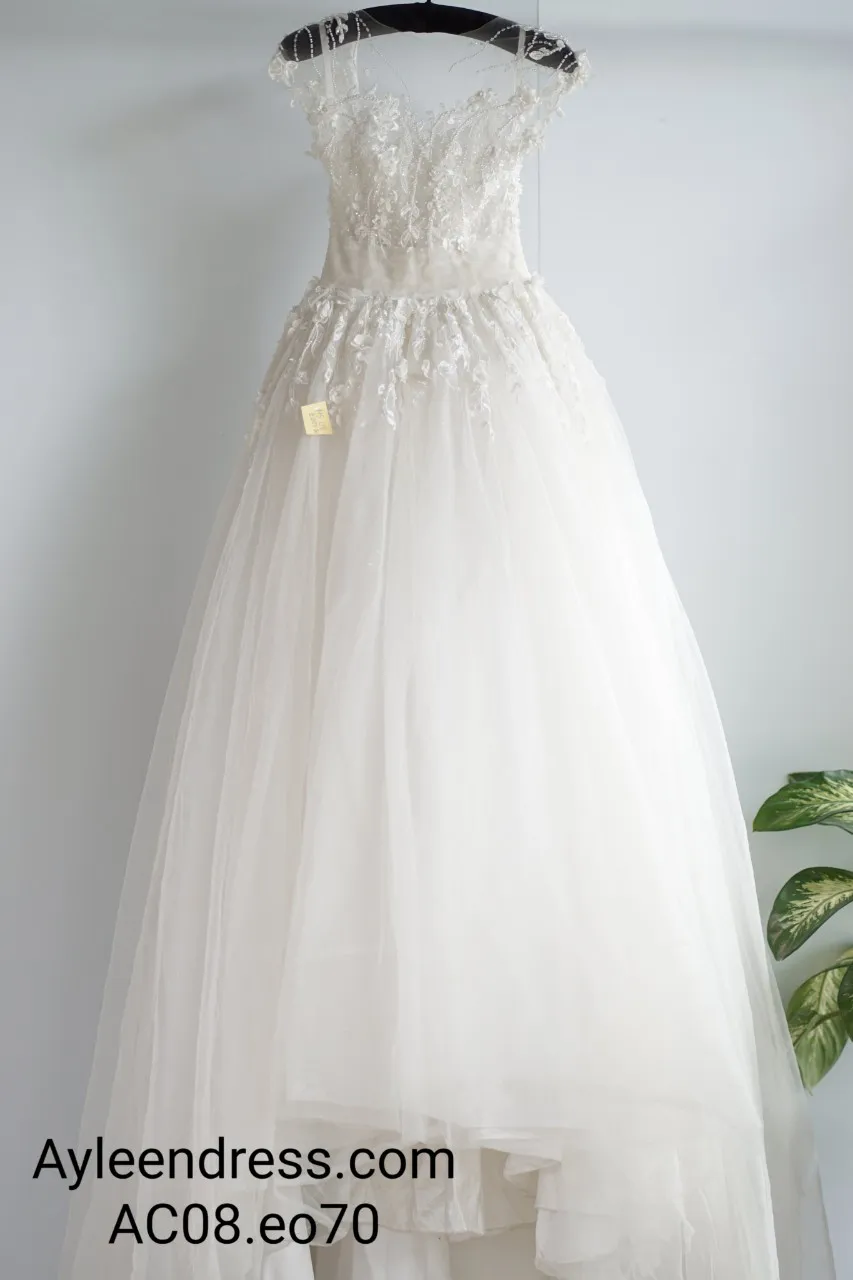 20 mẫu váy áo cưới màu trắng đẹp đơn giản được nhiều người lựa chọn