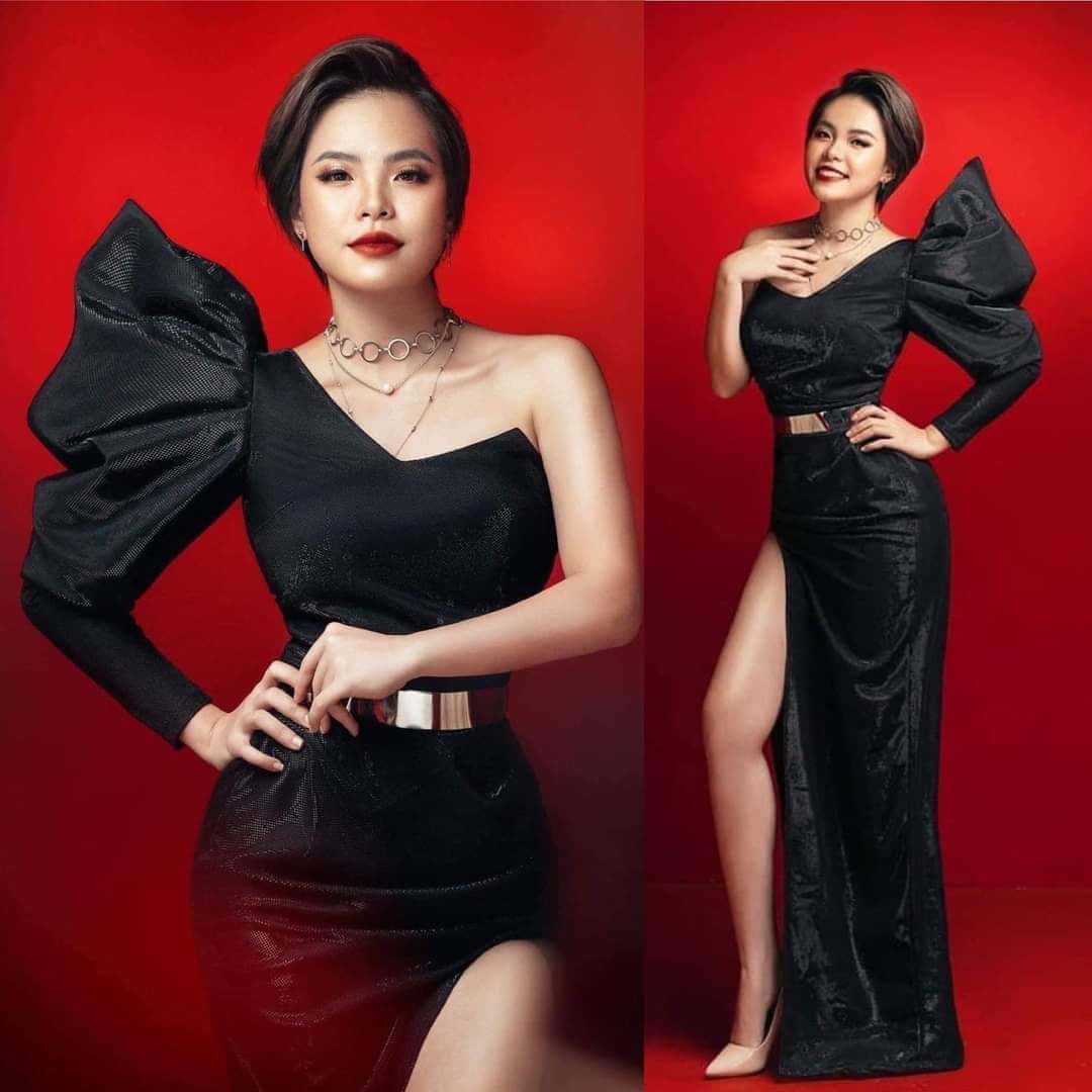 đầm dạ hội dáng dài xẻ tà