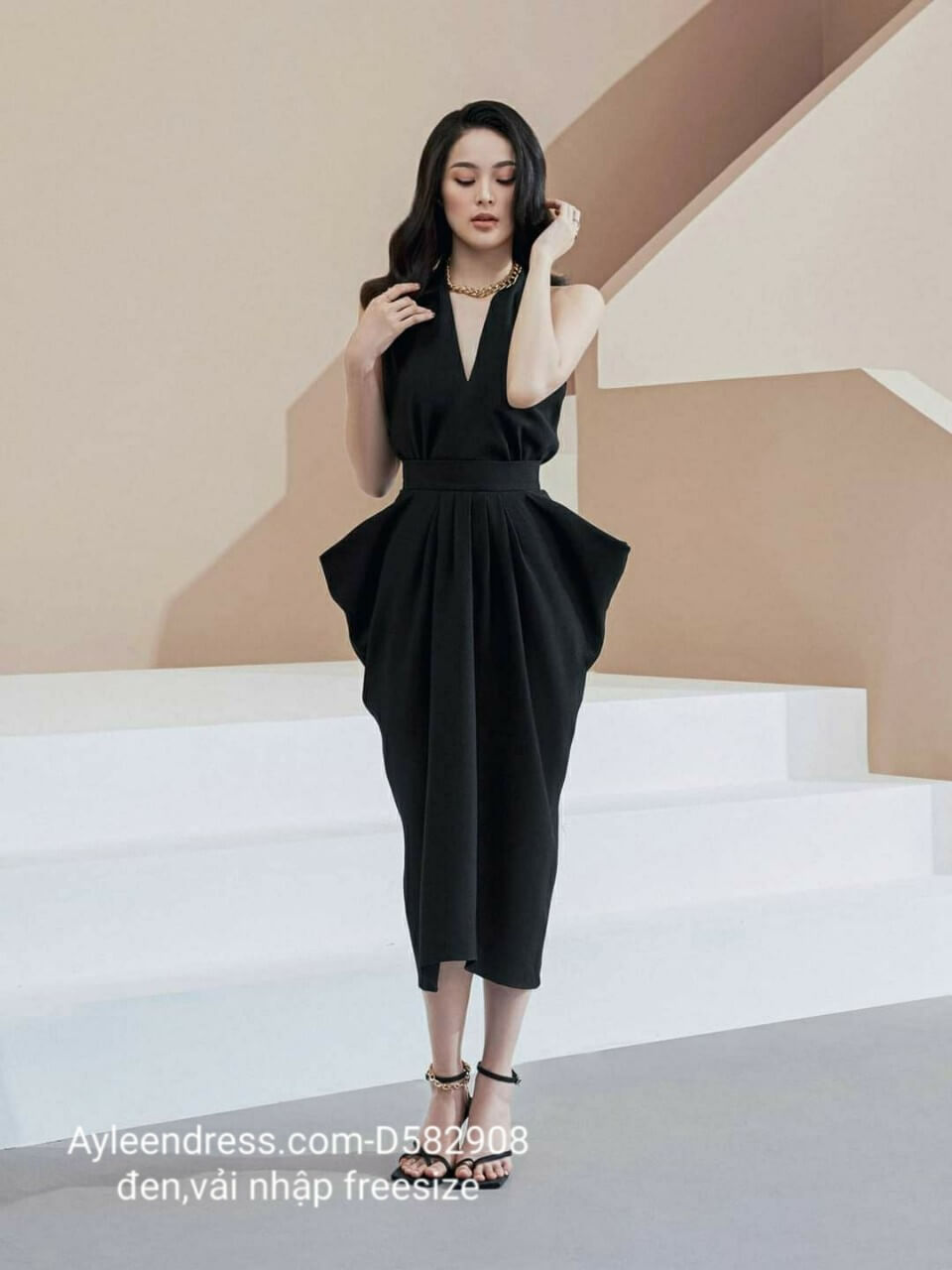 Những kiểu đầm đen sang trọng hot trend 2021 Những kiểu đầm đen sang trọng hot trend 2021