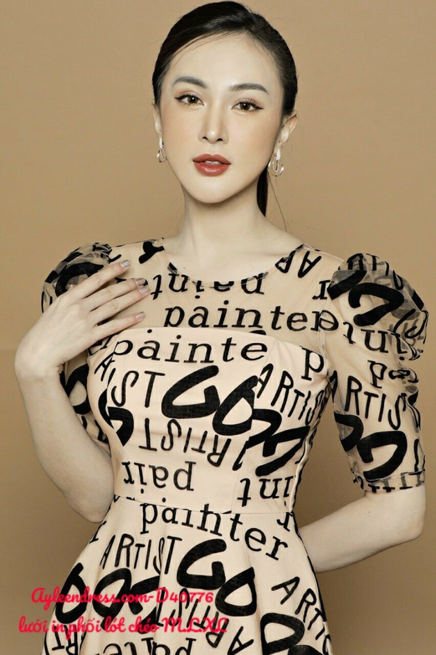 Top 5 mẫu váy họa tiết trẻ trung không sợ già Top 5 mẫu váy họa tiết trẻ trung không sợ già