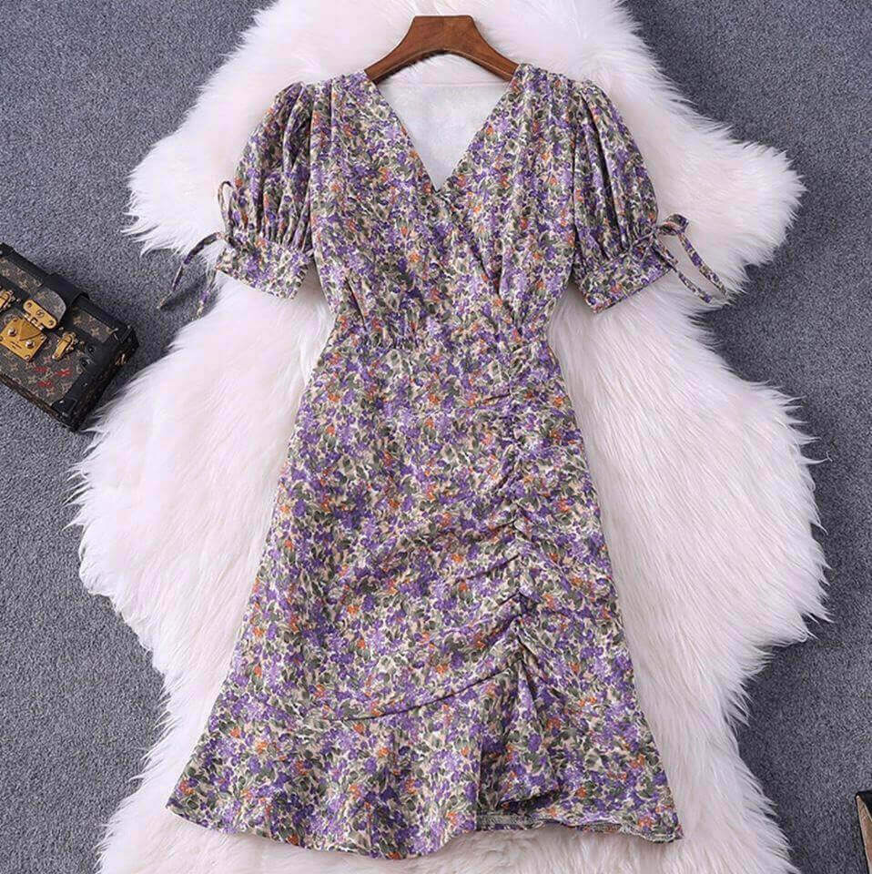 Top 5 mẫu váy họa tiết trẻ trung không sợ già Top 5 mẫu váy họa tiết trẻ trung không sợ già