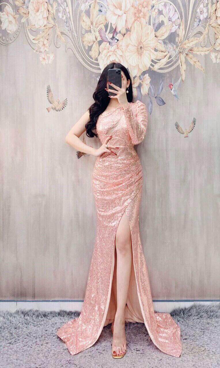 Chọn đầm lệch vai phù hợp với từng dáng người Chọn đầm lệch vai phù hợp với từng dáng người