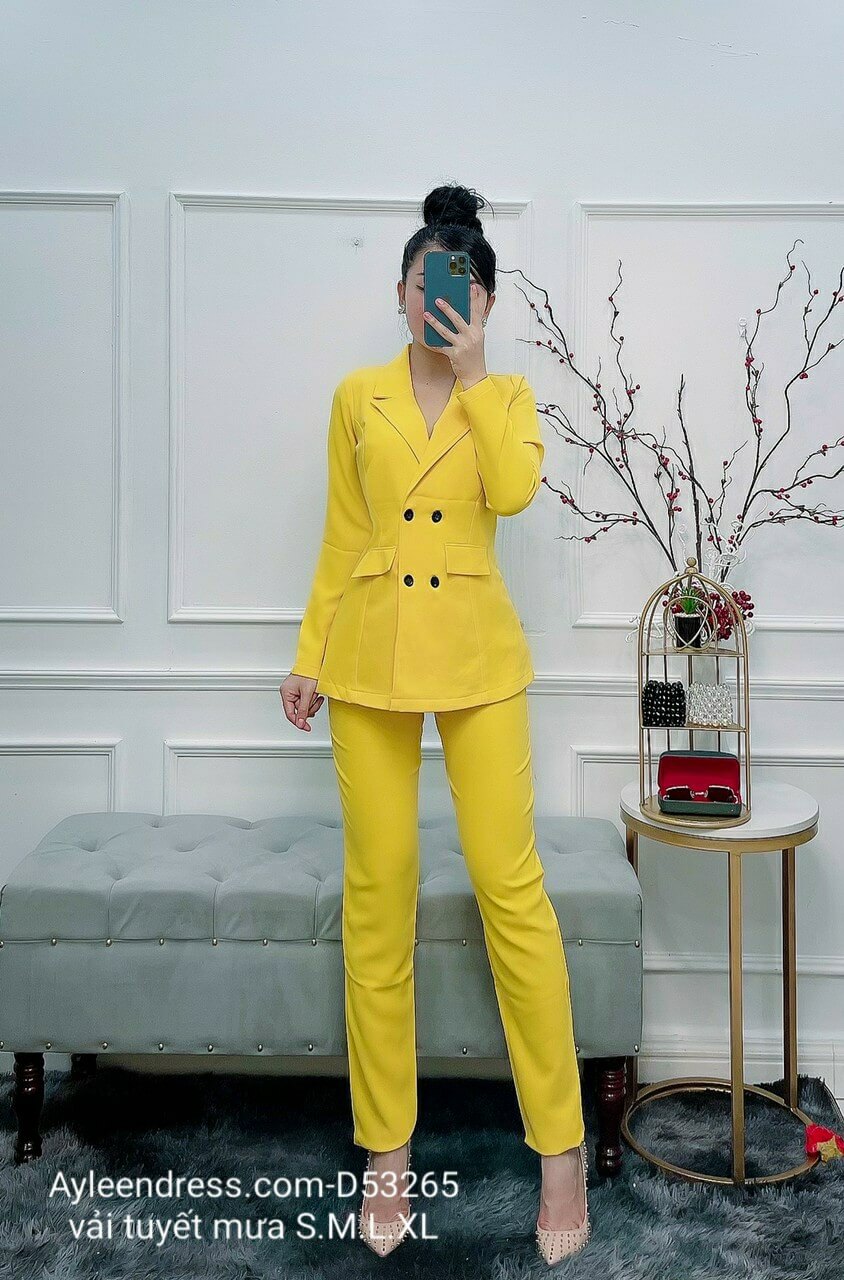 Các mẫu vest nữ trẻ trung thời thượng cho nàng công sở Các mẫu vest nữ trẻ trung thời thượng cho nàng công sở