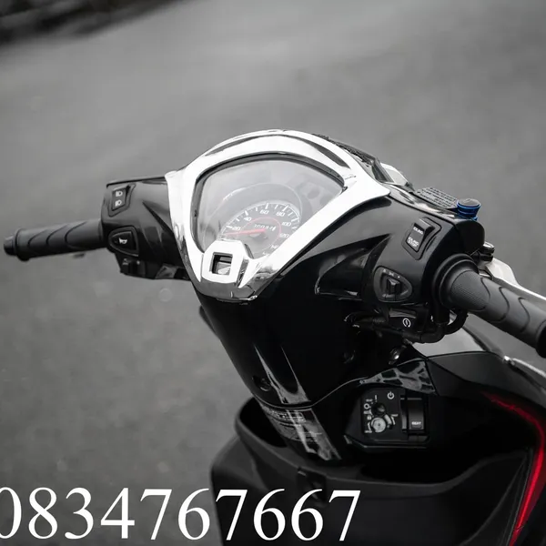 Chụp đồng hồ mạ crom Vision 2020