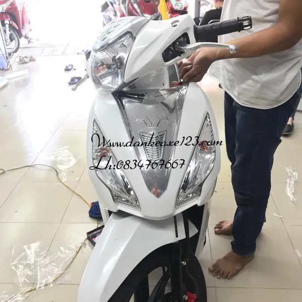 Mặt nạ mạ crom Vision 2020