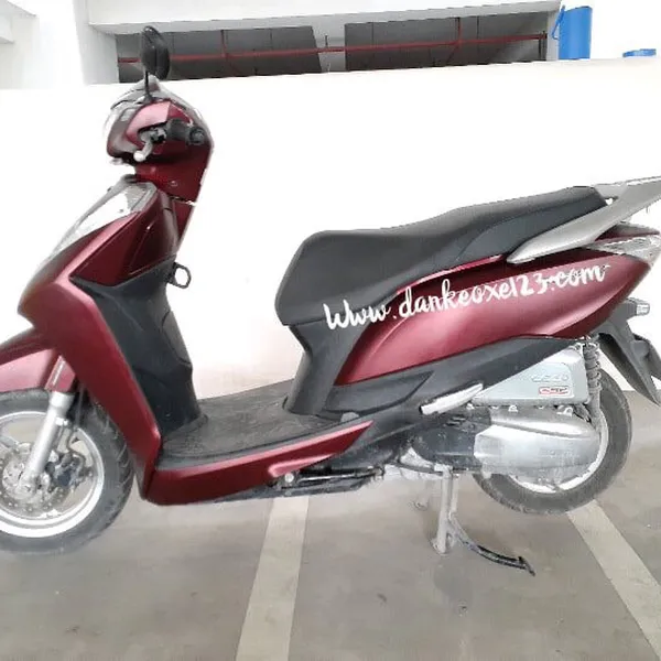 Dán keo xe Lead 2013-2017