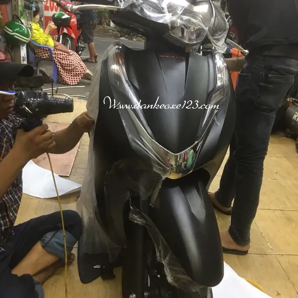 Dán keo xe Lead 2013-2017