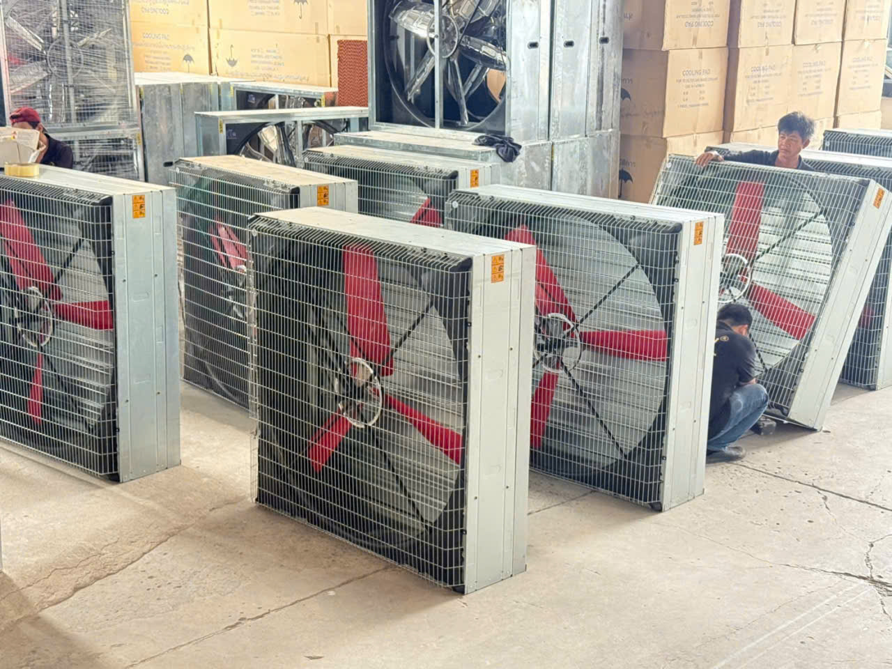 quat-hut-vuong -cong-nghiep quat-hut-vuong -cong-nghiep