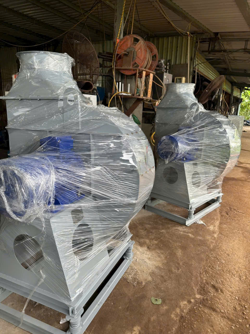 QUẠT HÚT LY TÂM 5HP-4P QUẠT HÚT LY TÂM 5HP-4P