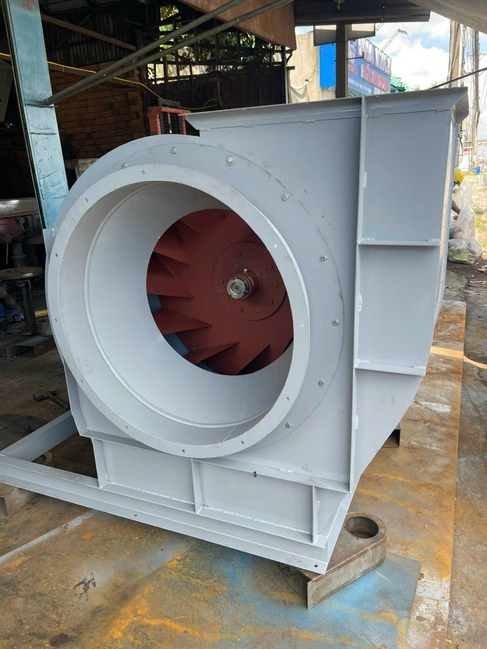 QUẠT HUT LY TÂM 3PHA 7.5HP QUẠT HUT LY TÂM 3PHA 7.5HP