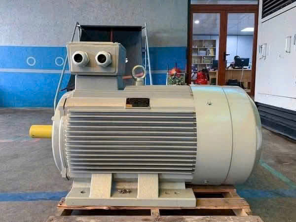 MÔ TƠ 2HP 3PHA 4P MÔ TƠ 2HP 3PHA 4P