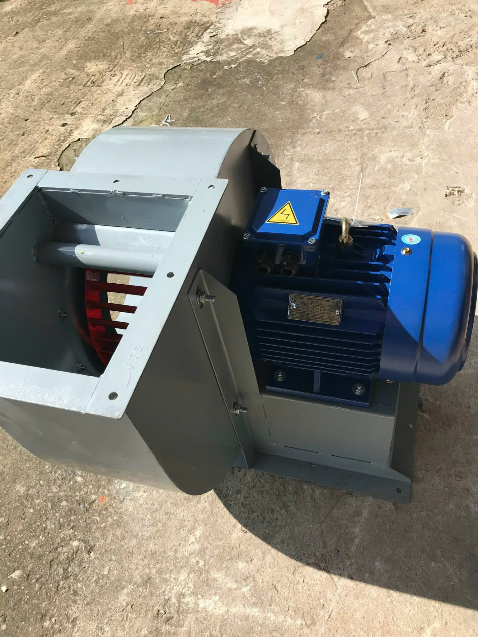 QUẠT HÚT LY TÂM 1HP-4P QUẠT HÚT LY TÂM 1HP-4P