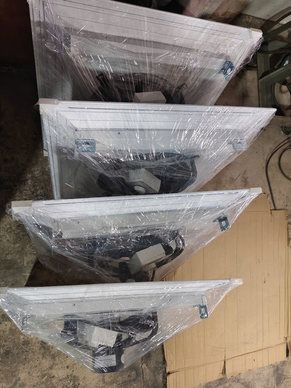 quat-hut-am-tran-1 quat-hut-am-tran-1