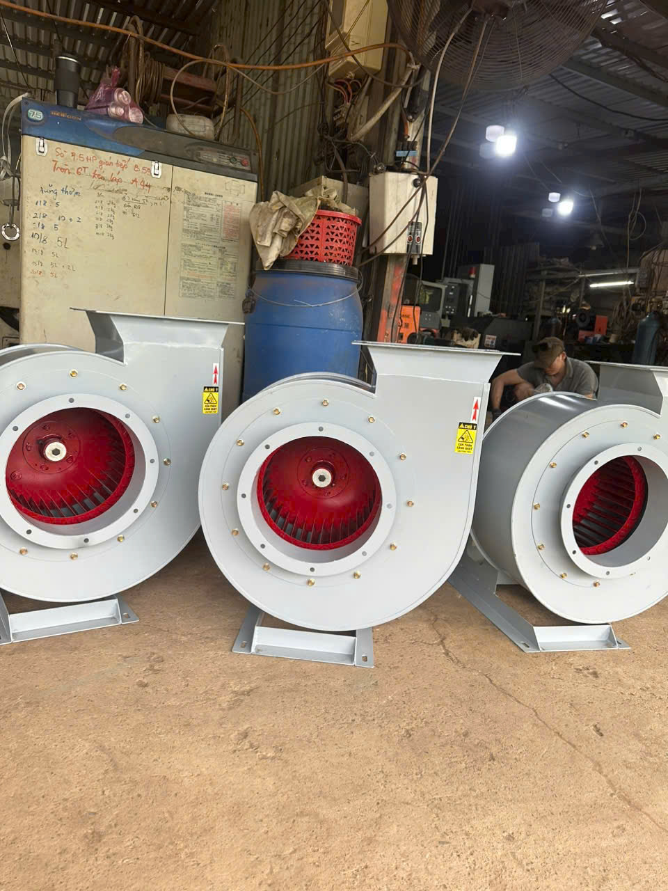 quat-hut-ly-tam-trung-ap quat-hut-ly-tam-trung-ap