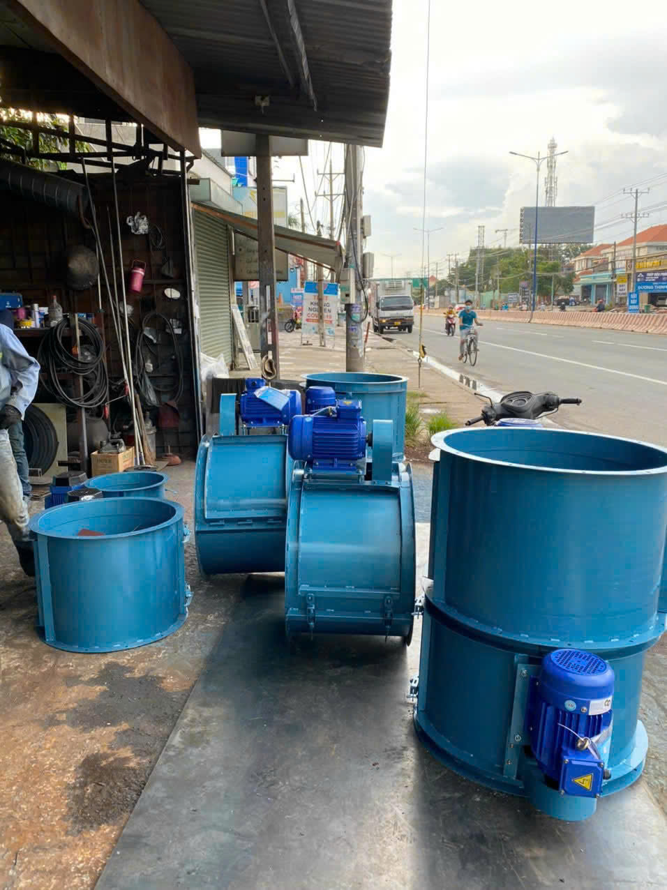 quat-huong-truc-viet-nam quat-huong-truc-viet-nam