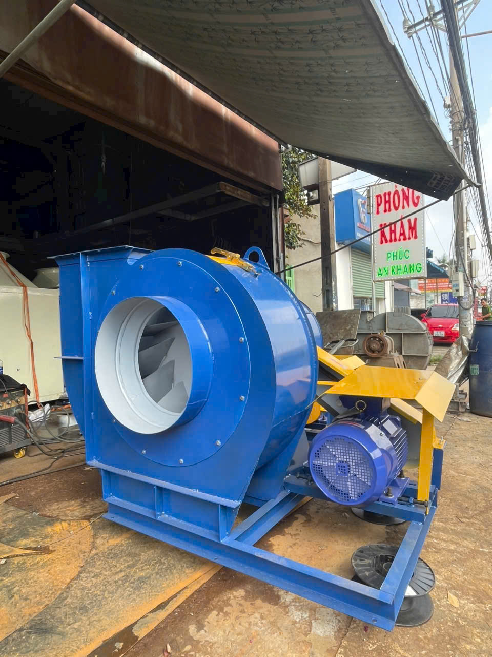 quat-hut-ly-tam-cong-suat-lon quat-hut-ly-tam-cong-suat-lon