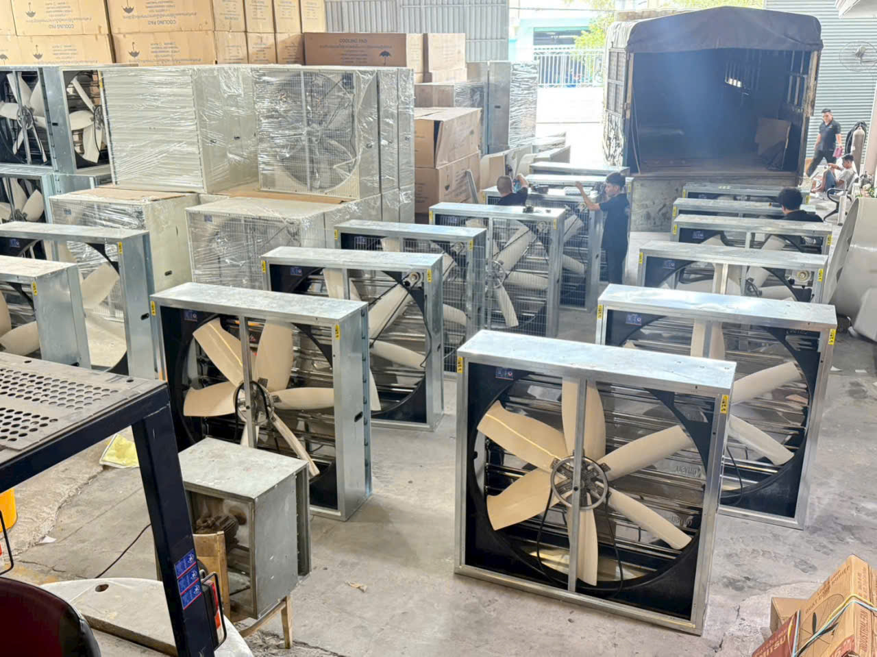 quat-hut-vuong-cong-nghiep-1 quat-hut-vuong-cong-nghiep-1