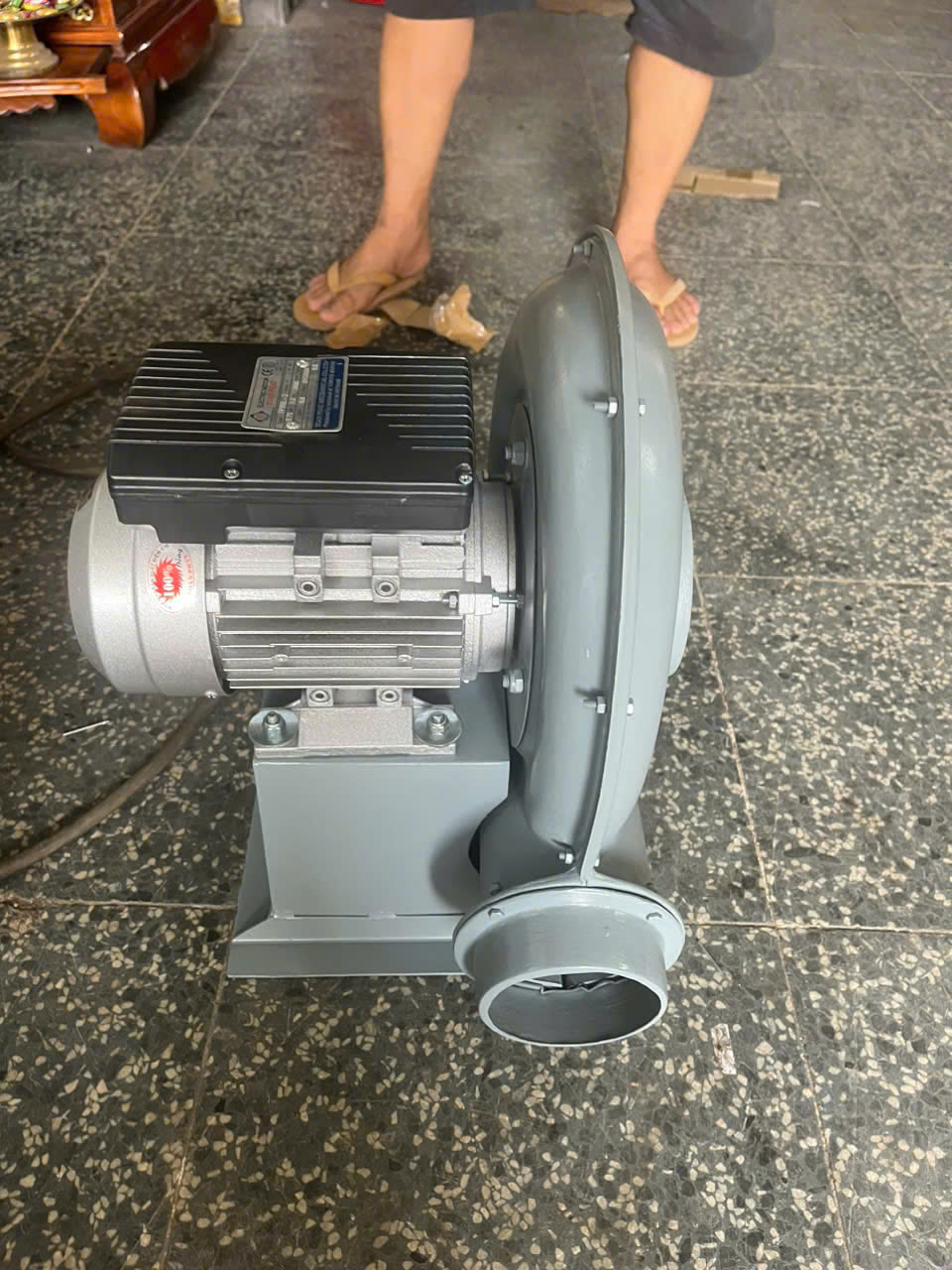 quat-so-nhom quat-so-nhom