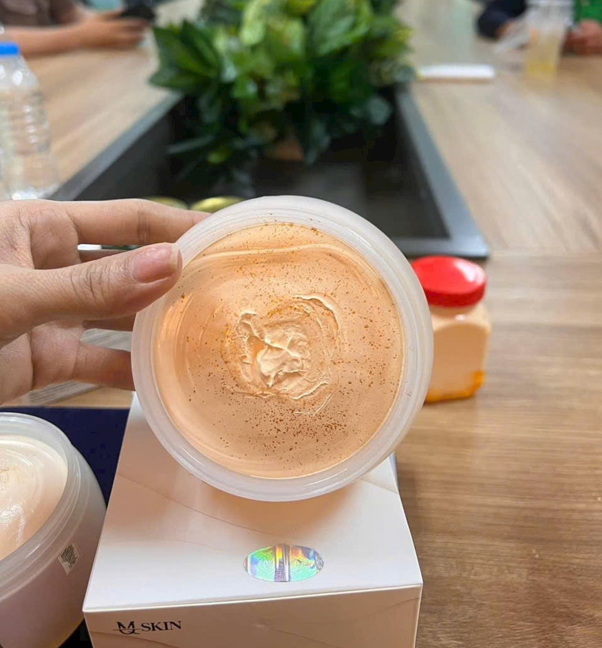 Kem dưỡng body sâm vàng mq skin giá bao nhiêu Kem dưỡng body sâm vàng mq skin giá bao nhiêu