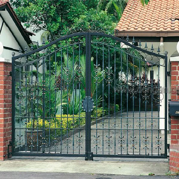 Cửa cổng sắt mỹ thuật 16