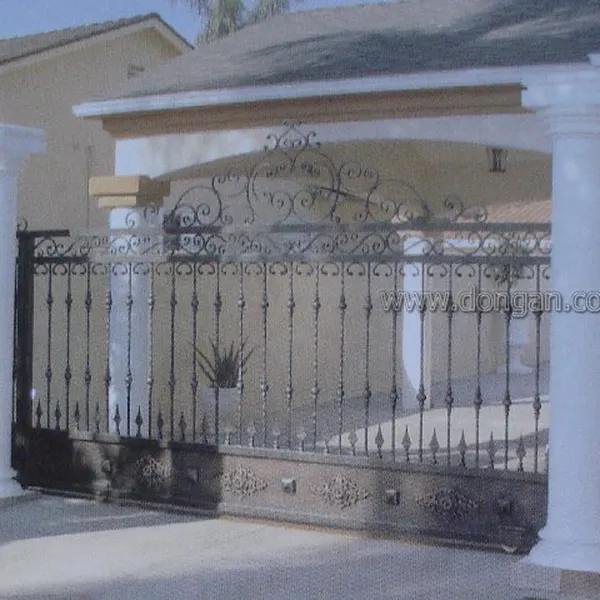 Cửa cổng sắt mỹ thuật 81