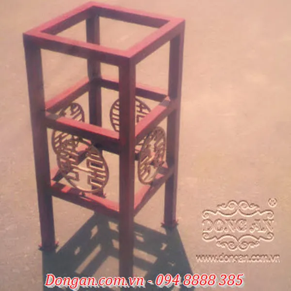Chinese Lamp Table