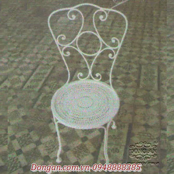 Metal Pierce Chair